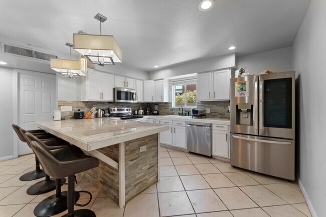 Photo - 1133 W Frito Ave