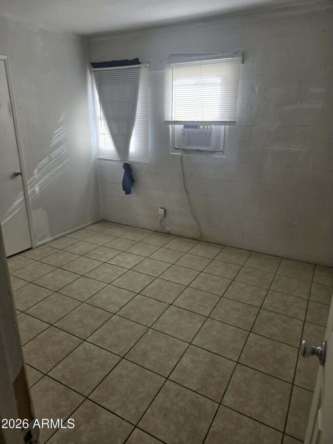 909 N Kadota Ave Unit 1