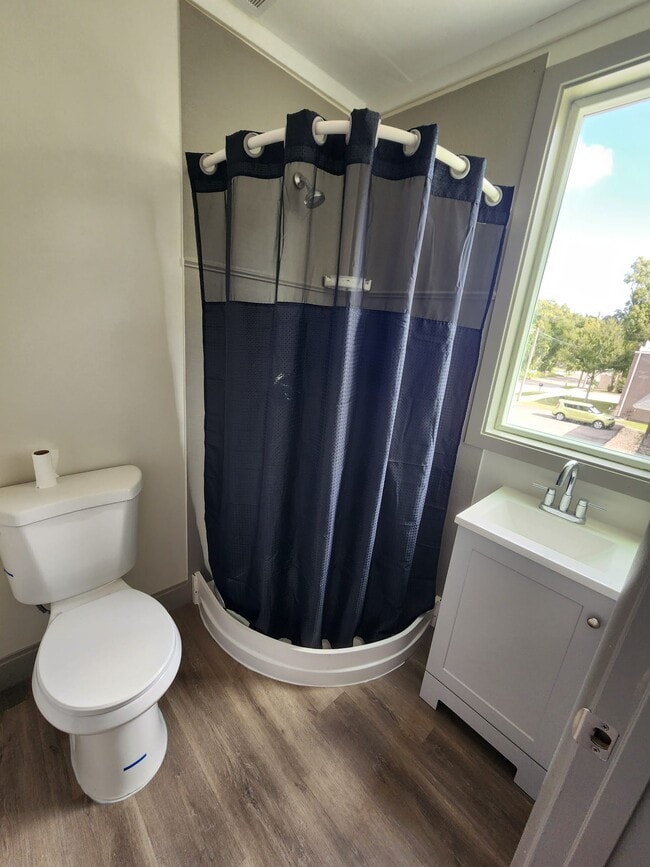 Photo - 315 S Ronald Reagan Blvd