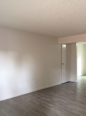 Photo - Peyton Plaza