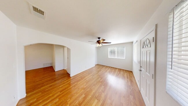 318 Marian Way