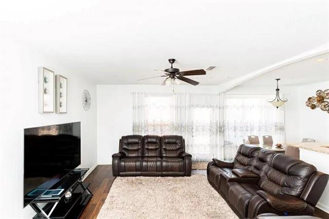 Photo - 232 Corinna Ct