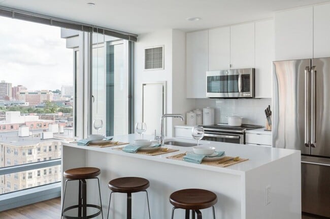 LUXURY FENWAY STUDIO AVAILABLE FOR A MID-AUGUST MOVE-IN - LAUNDRY IN-UNIT, A/C - LUXURY FENWAY STUDIO AVAILABLE FOR A MID-AUGUST MOVE-IN - LAUNDRY IN-UNIT, A/C