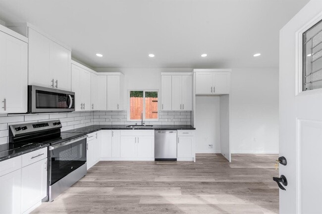 Photo - 7750 Wachtel Way