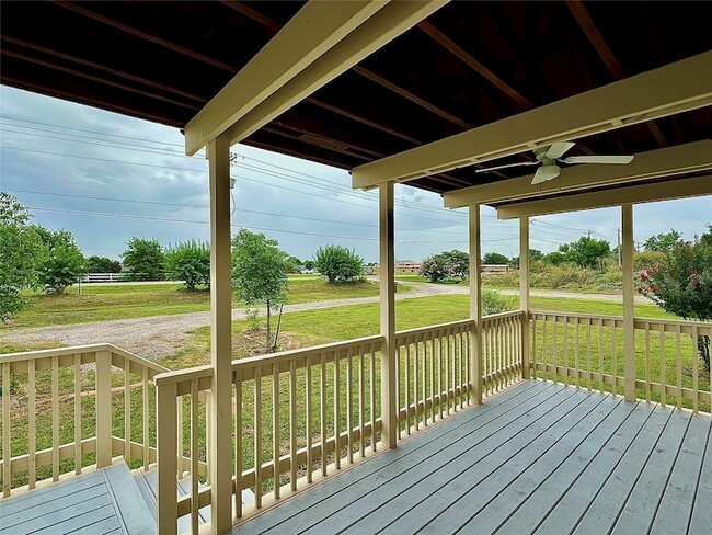 831 Country Club Rd