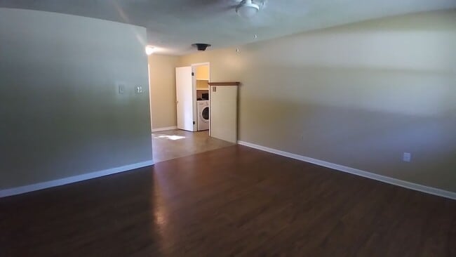 Building Photo - 19 Hartwell Pl