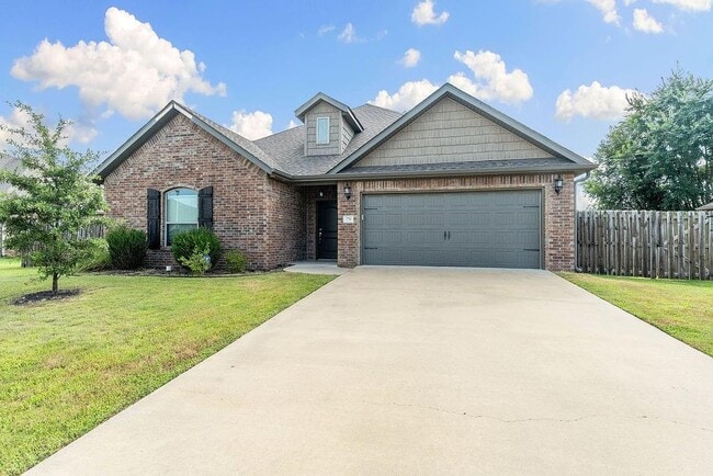 Photo - 770 Fontana St