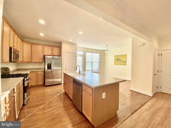 Photo - 19322 Gardner View Sq