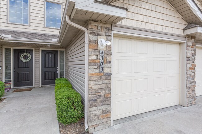Photo - 4303 NE 83rd St Townhome