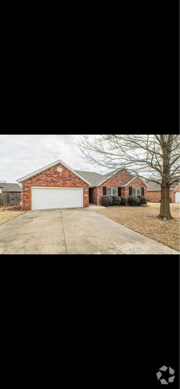 Building Photo - 2584 N Shadow Crest Dr Rental