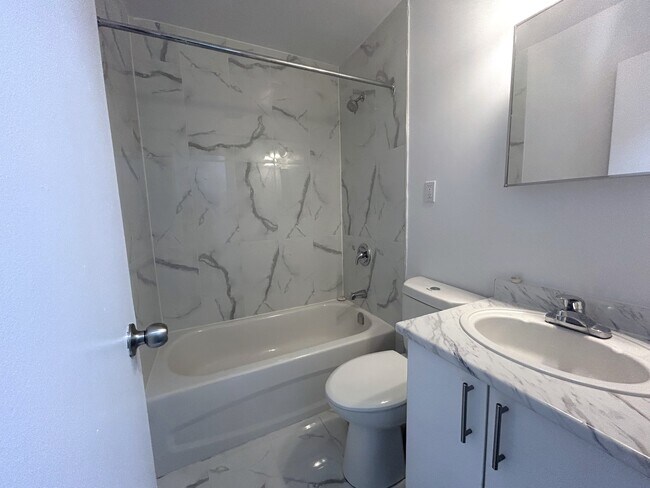 Photo - 1 Bernick Dr