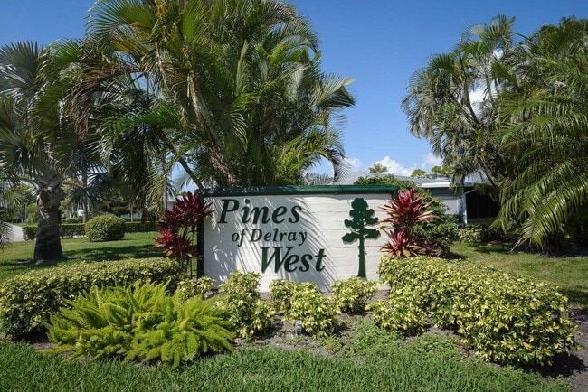 Photo - 2920 SW 15th St Unit 202