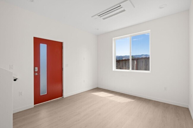 Photo - 291 Ramona Dr