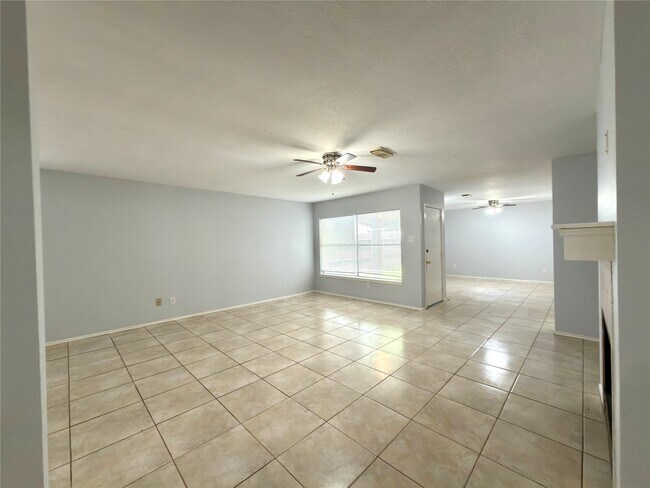 Photo - 15518 Evergreen Grove Dr