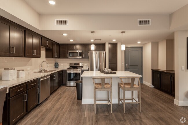 Balboa 2BR, 2BA - 1060 SF