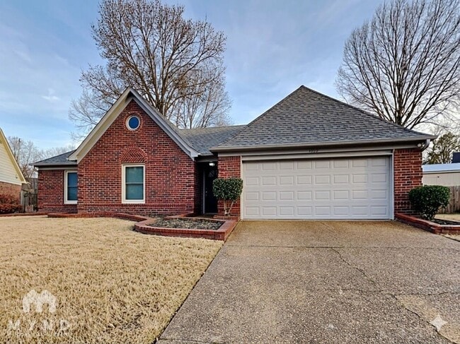 Building Photo - 4569 Falkland Dr