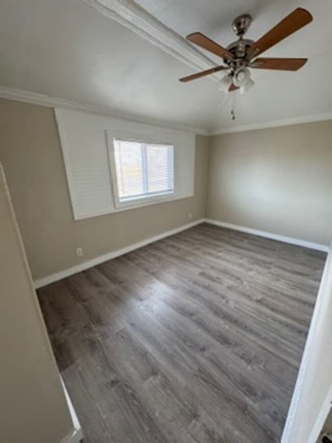 Photo - 2 Bedroom Pet Friendly Home now available