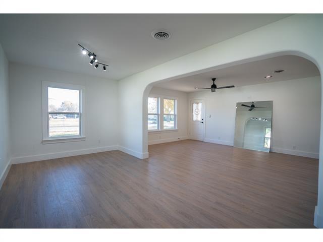 Photo - 1017 Tosch Ln