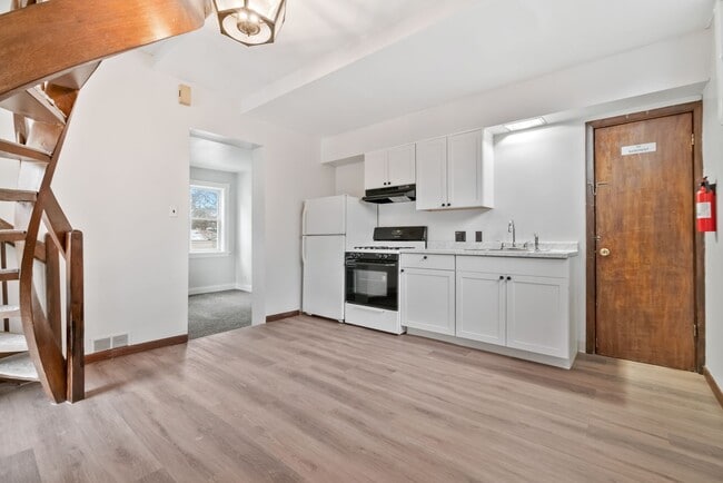 Photo - 67 Oregon Ave Unit 1