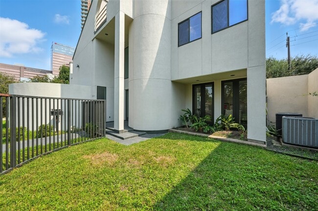 Photo - 2019 McClendon St