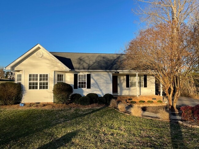 3 bed 2 bath home - 3 bed 2 bath home