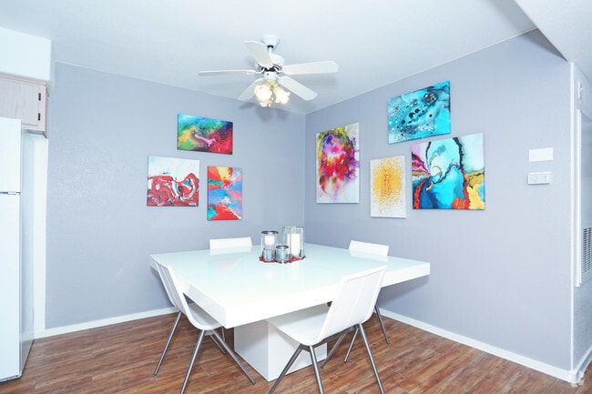 2BR, 2BA - 1200 SF Dining Room