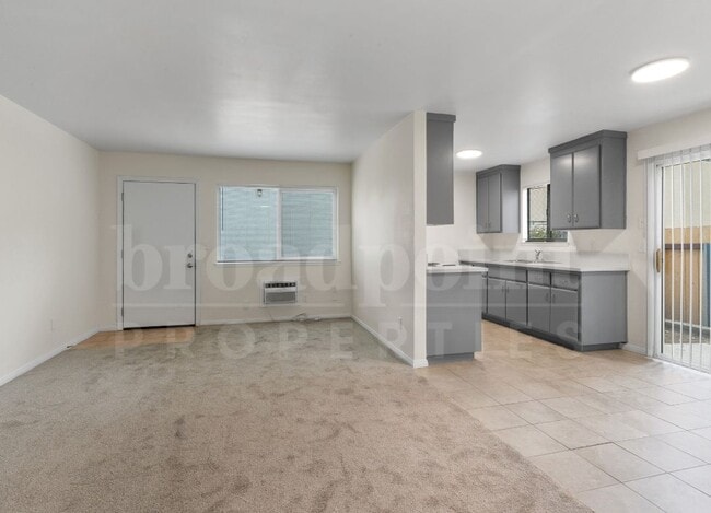 339 W 15th Ave Apts