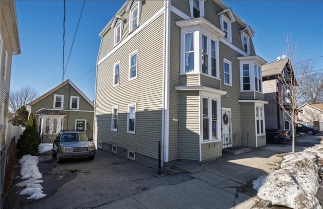 Photo - 20 Peach Ave Unit 3