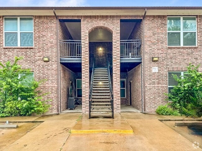 Building Photo - 1408 SE 1st St Rental