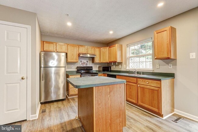 Photo - 9306 Vanguard Ct