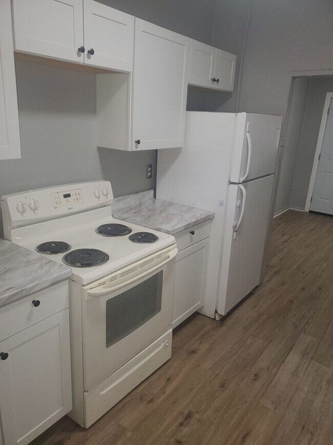 Photo - 410 SW 2nd St Unidad 410 SW 2nd Street #A