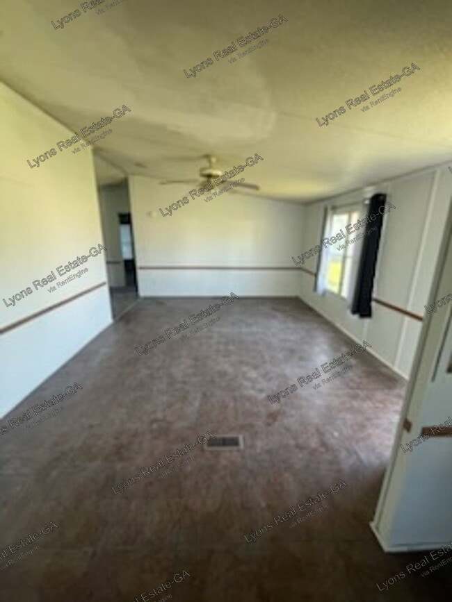 906 Pleasantdale Cir