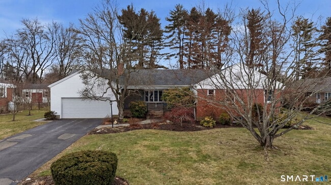 Building Photo - 35 W Ridge Dr