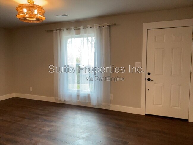 Photo - 645 Rivermont Rd
