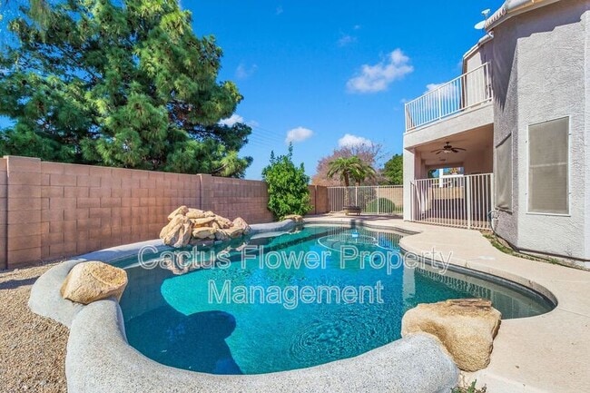 Photo - 2524 N Sunrise