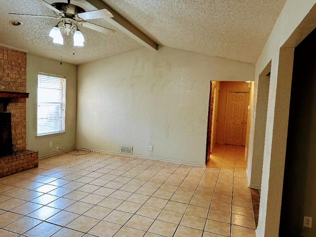 Photo - 1703 Kingman Rd