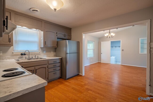 Photo - 912 Mountain Gap Rd SE