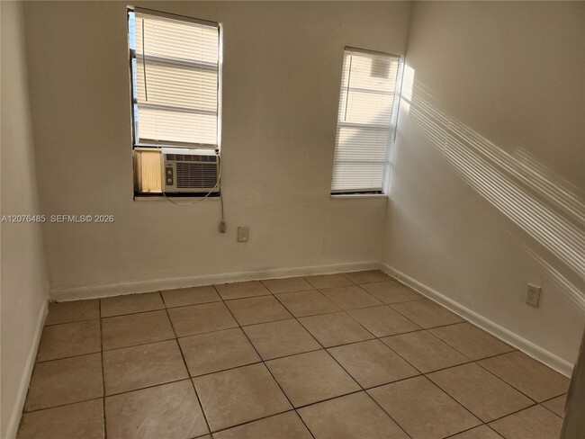 2129 NW 44th St
