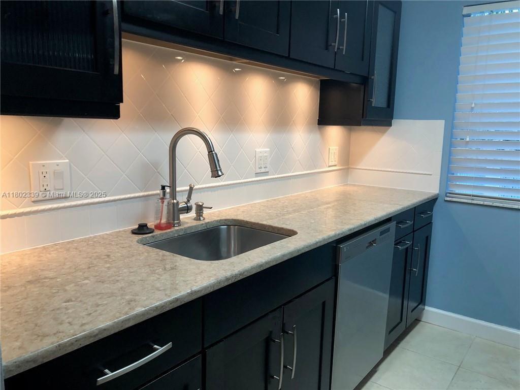 Photo - 10717 Cleary Blvd (Plantation, FL)