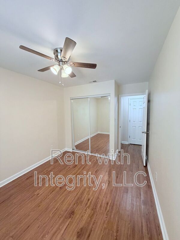 1352 Ocala Rd Unit B