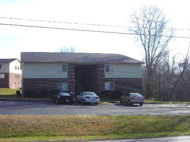 Maple Ridge Apartments