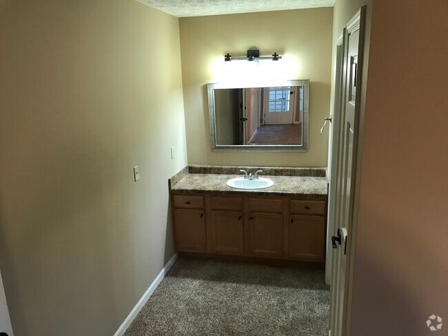 Building Photo - 3193 North Hembree Road Rental