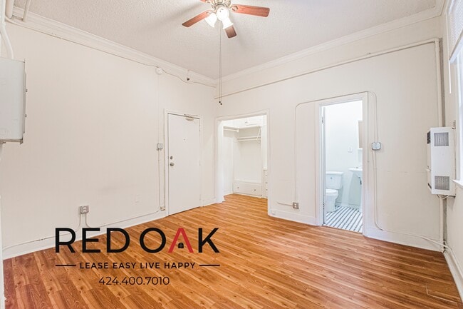 425–427 S. Grand View St-7106