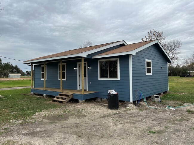 Photo - 2122 Lee Rd