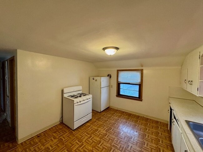 Photo - 22 Adams Ave Unit 2nd floor