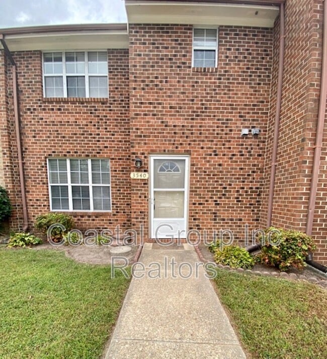 Photo - 3540 Sir Wilfred Pl Condo