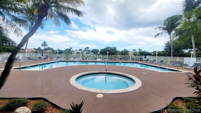 Photo - 2667 NW 33rd St Unit 2402