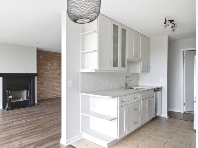 Photo - 5950 Oakwood Dr Unit 4A