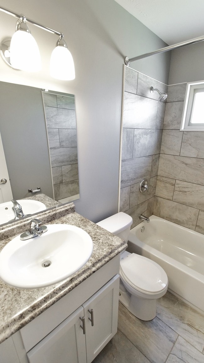 River Run Apartments For Rent in Warren, OH