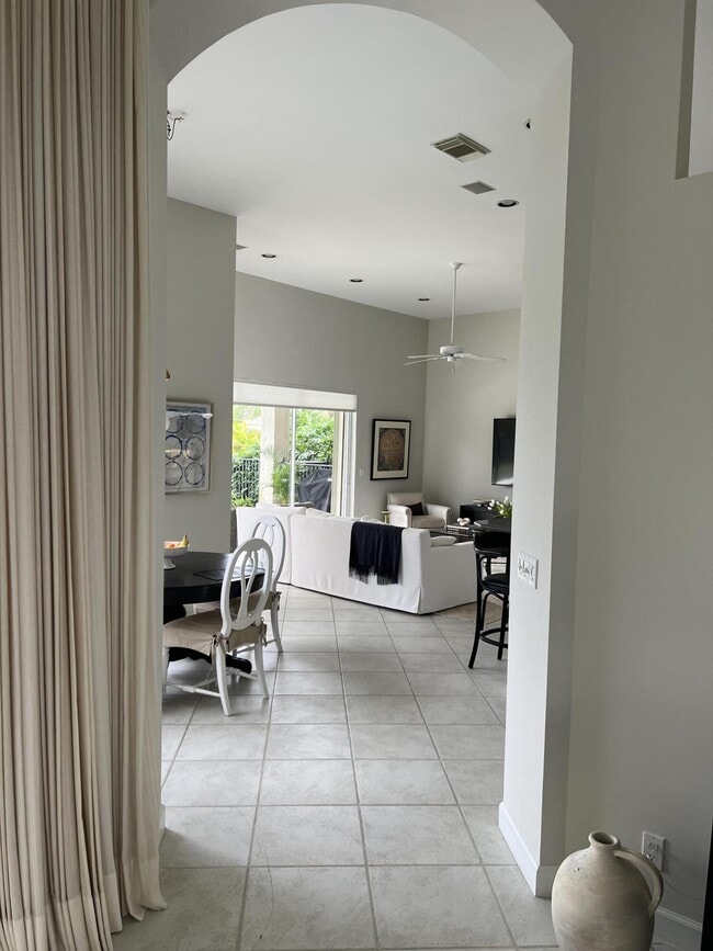 Photo - 17 Bermuda Lake Dr